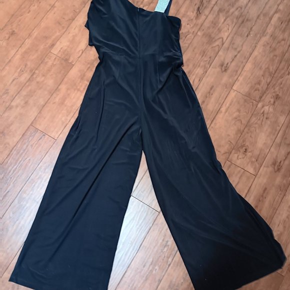 R & M RICHARDS Asymmetric Jumpsuit with Overlay and Rhinestone Shoulder Strap - Picture 3 of 9